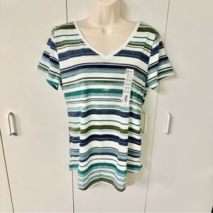 Sonoma Goods for Life women’s v neck t shirt NWT